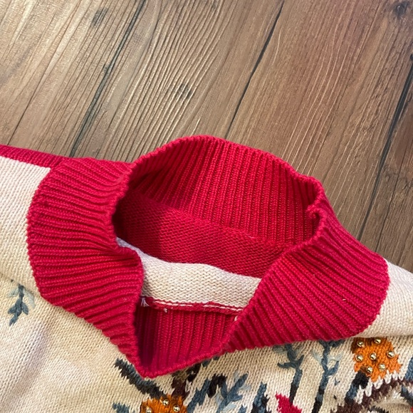 Floral Embroidered Sweater - Red and Cream - Picture 4 of 8